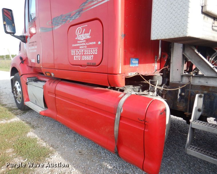 image for item DP0316 2005 Peterbilt 387  semi truck