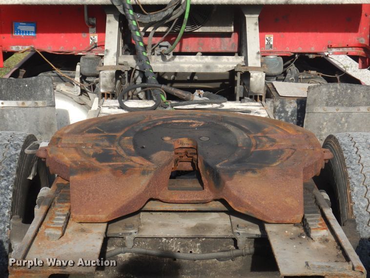 image for item DP0316 2005 Peterbilt 387  semi truck