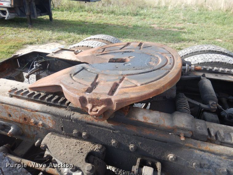 image for item DP0316 2005 Peterbilt 387  semi truck