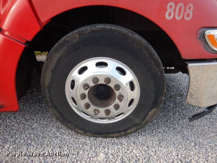 image for item DP0316 2005 Peterbilt 387  semi truck