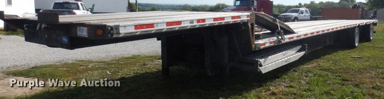 image for item DP0317 2013 Fontaine HCICD22RSA  drop deck equipment trailer