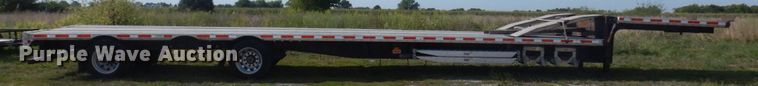 image for item DP0317 2013 Fontaine HCICD22RSA  drop deck equipment trailer