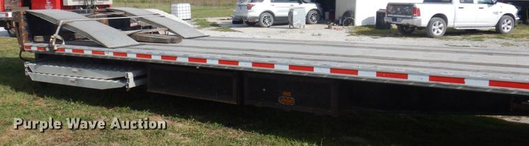 image for item DP0317 2013 Fontaine HCICD22RSA  drop deck equipment trailer
