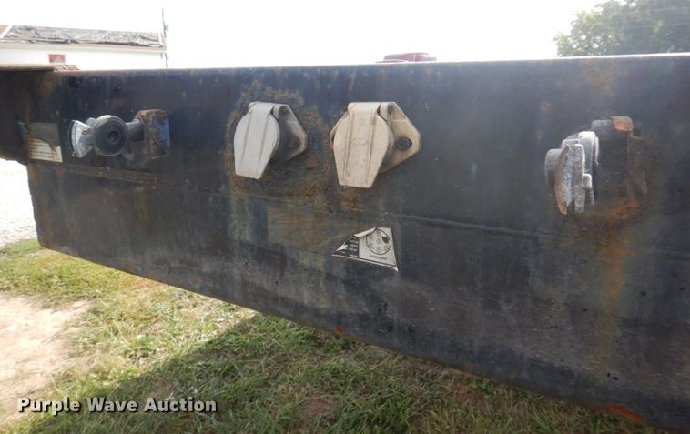 image for item DP0317 2013 Fontaine HCICD22RSA  drop deck equipment trailer