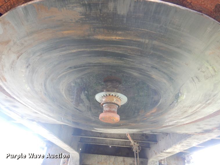 image for item DP0317 2013 Fontaine HCICD22RSA  drop deck equipment trailer