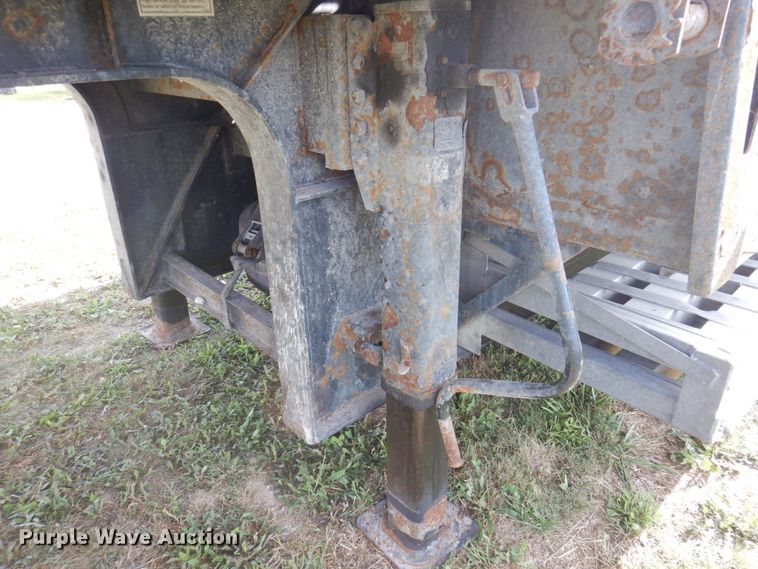 image for item DP0317 2013 Fontaine HCICD22RSA  drop deck equipment trailer