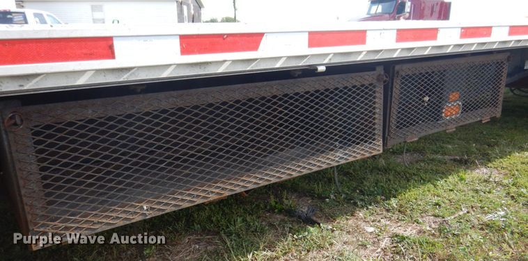 image for item DP0317 2013 Fontaine HCICD22RSA  drop deck equipment trailer