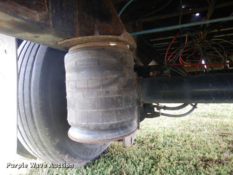 image for item DP0317 2013 Fontaine HCICD22RSA  drop deck equipment trailer