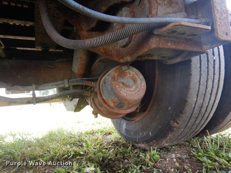 image for item DP0317 2013 Fontaine HCICD22RSA  drop deck equipment trailer