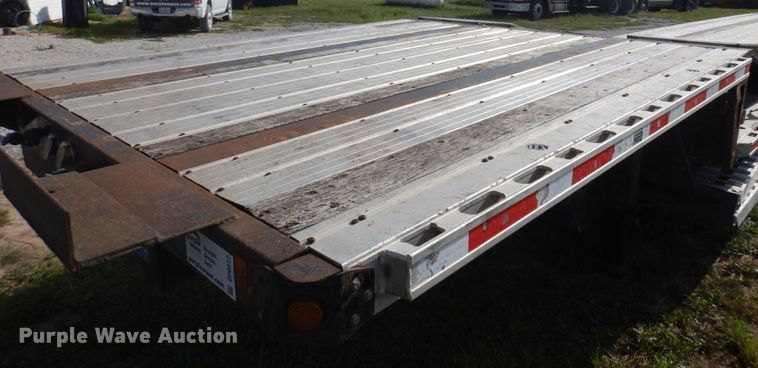 image for item DP0317 2013 Fontaine HCICD22RSA  drop deck equipment trailer