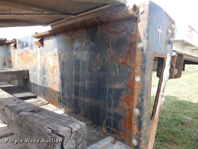 image for item DP0317 2013 Fontaine HCICD22RSA  drop deck equipment trailer