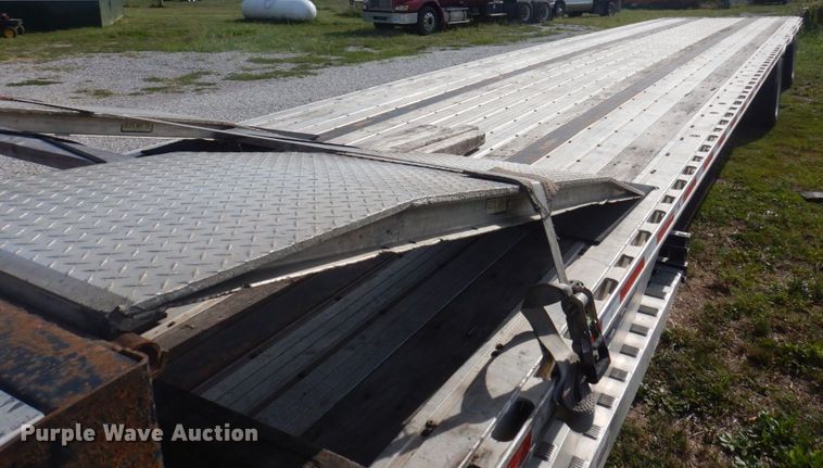 image for item DP0317 2013 Fontaine HCICD22RSA  drop deck equipment trailer