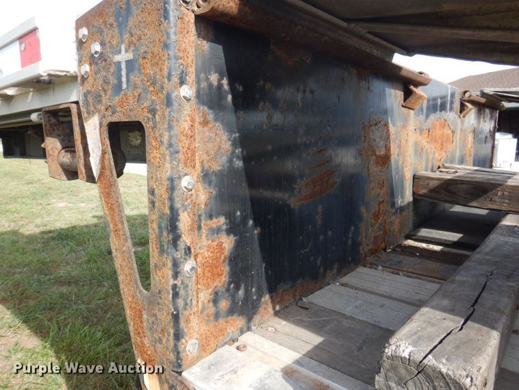 image for item DP0317 2013 Fontaine HCICD22RSA  drop deck equipment trailer