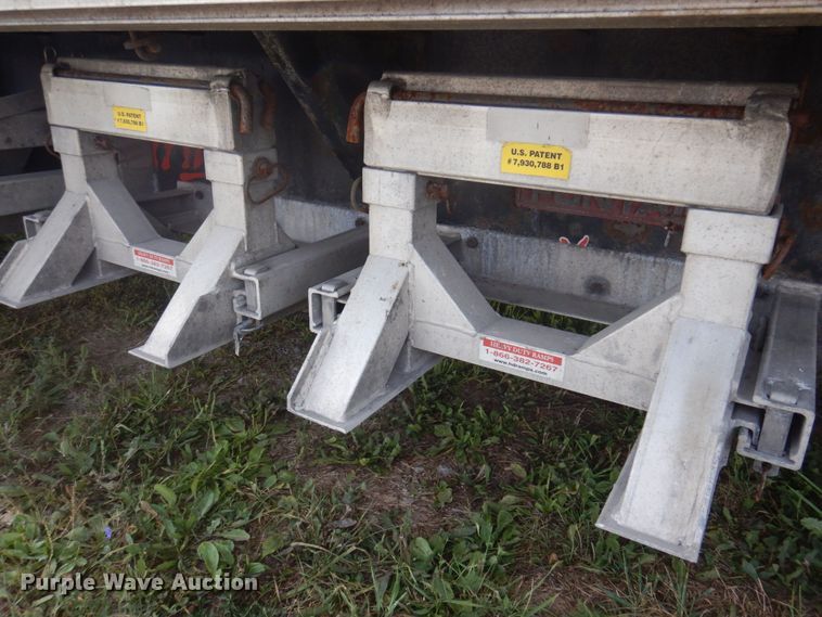 image for item DP0317 2013 Fontaine HCICD22RSA  drop deck equipment trailer
