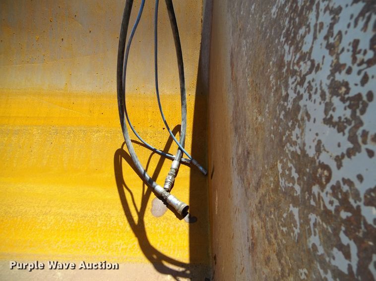 image for item DR1322 2007 SiDump'r SDR325  side dump trailer