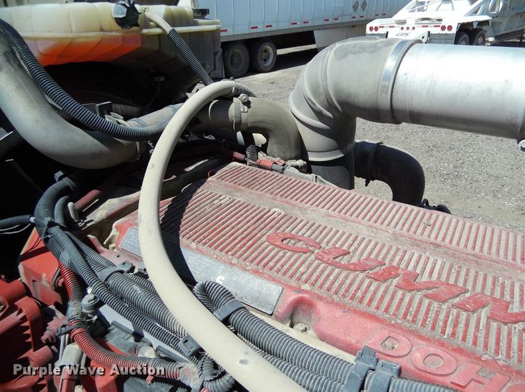 image for item DR1323 2008 Peterbilt 389  semi truck