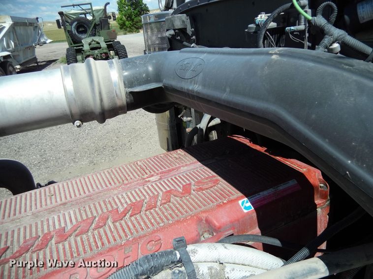 image for item DR1323 2008 Peterbilt 389  semi truck