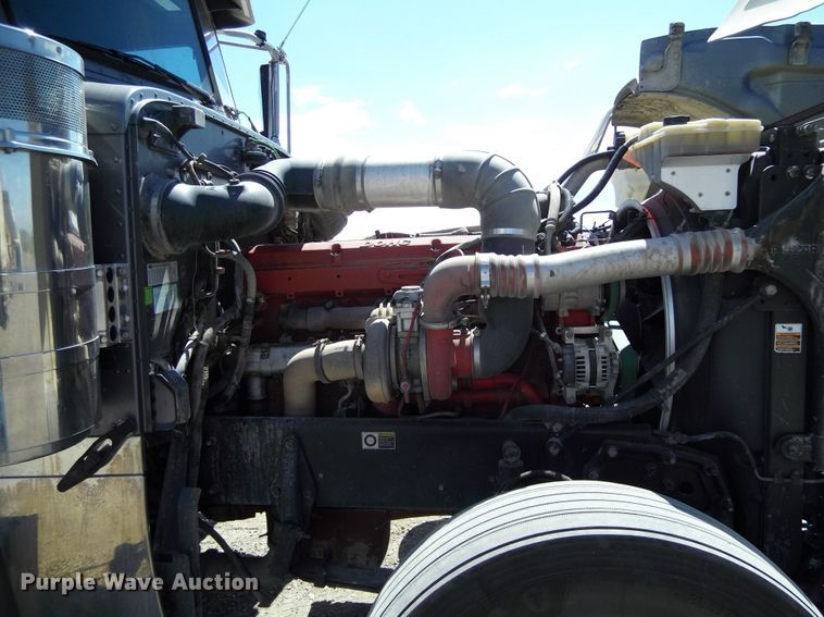 image for item DR1323 2008 Peterbilt 389  semi truck