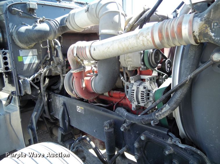 image for item DR1323 2008 Peterbilt 389  semi truck