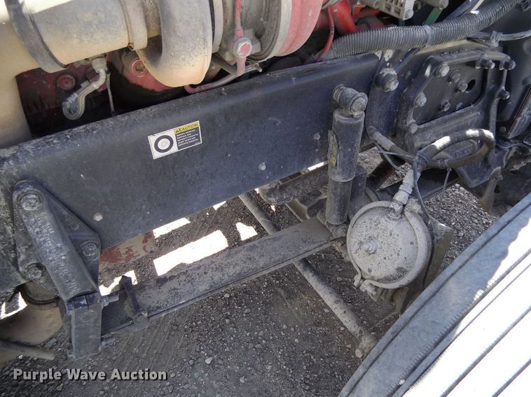 image for item DR1323 2008 Peterbilt 389  semi truck