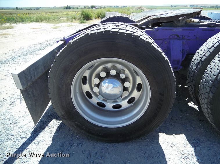 image for item DR1323 2008 Peterbilt 389  semi truck