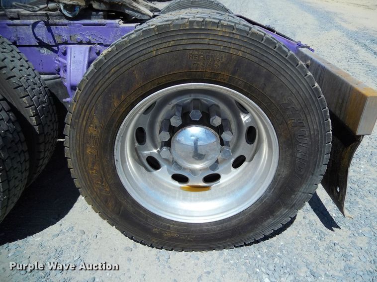 image for item DR1323 2008 Peterbilt 389  semi truck