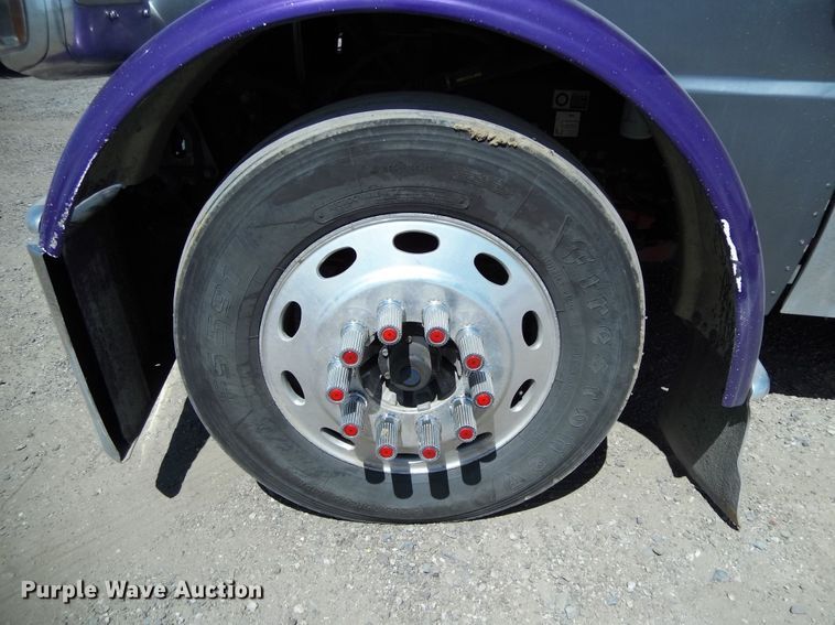 image for item DR1323 2008 Peterbilt 389  semi truck