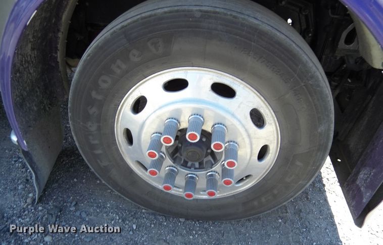 image for item DR1323 2008 Peterbilt 389  semi truck