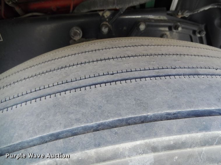 image for item DR1323 2008 Peterbilt 389  semi truck