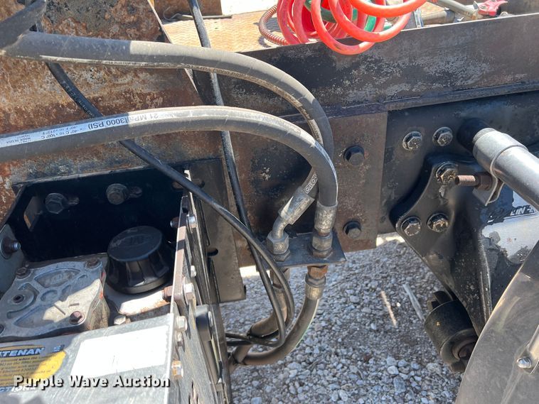 image for item DR1551 2010 Freightliner Cascadia 125  winch truck