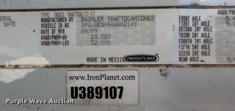 image for item DR1551 2010 Freightliner Cascadia 125  winch truck