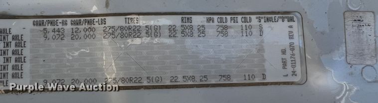 image for item DR1551 2010 Freightliner Cascadia 125  winch truck