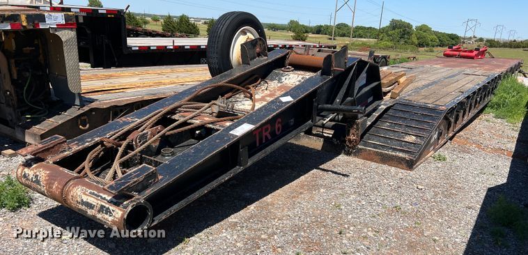 image for item DR1563 2007 Dragon  lowboy equipment trailer