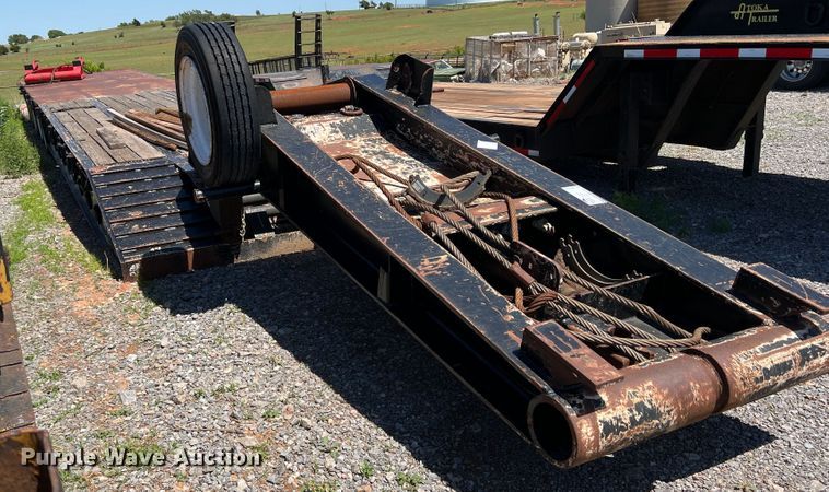 image for item DR1563 2007 Dragon  lowboy equipment trailer