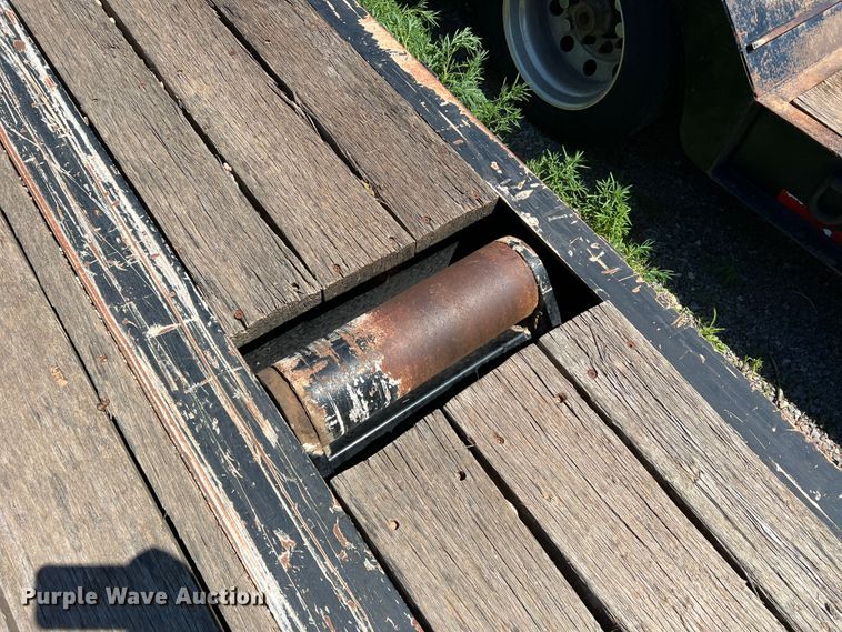 image for item DR1563 2007 Dragon  lowboy equipment trailer