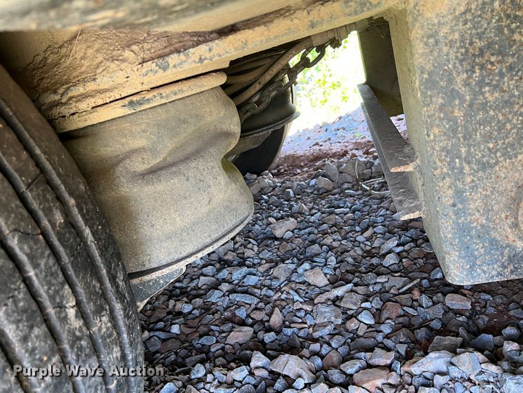 image for item DR1563 2007 Dragon  lowboy equipment trailer