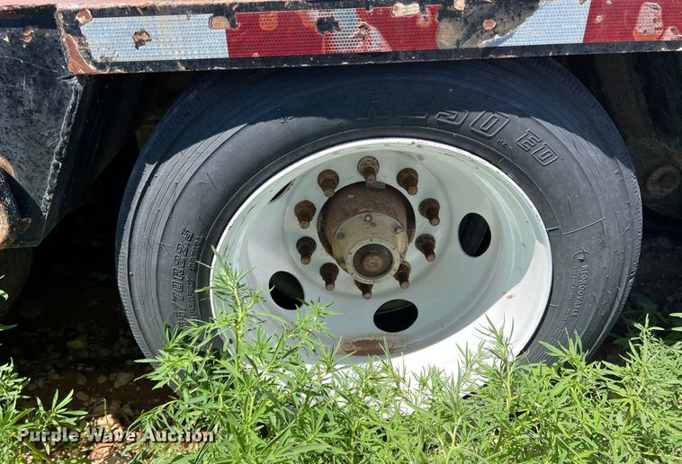 image for item DR1563 2007 Dragon  lowboy equipment trailer