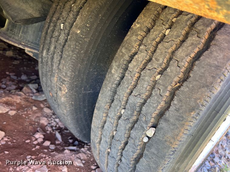 image for item DR1563 2007 Dragon  lowboy equipment trailer