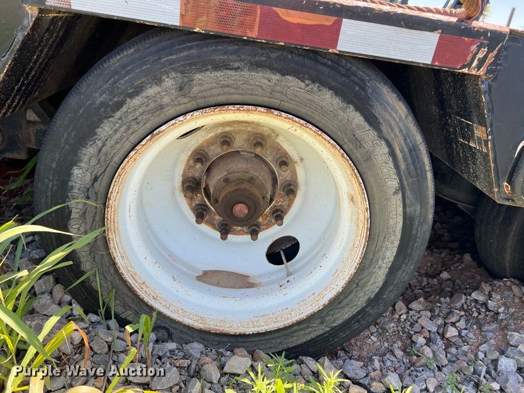 image for item DR1563 2007 Dragon  lowboy equipment trailer