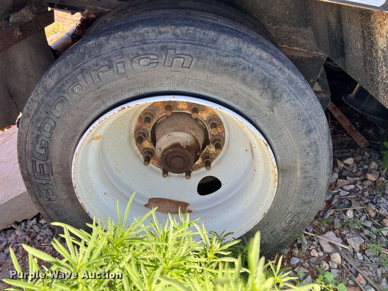 image for item DR1563 2007 Dragon  lowboy equipment trailer