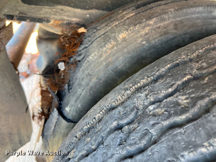 image for item DR1563 2007 Dragon  lowboy equipment trailer