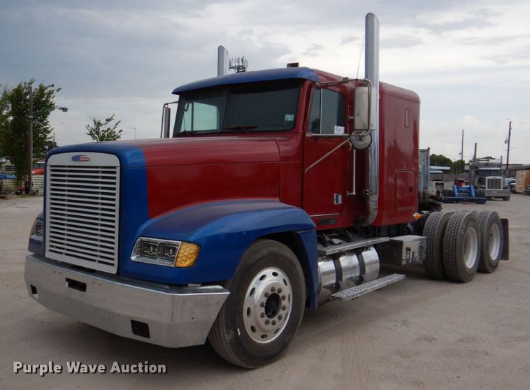 image for item DR1952 1994 Freightliner FLD120  semi truck