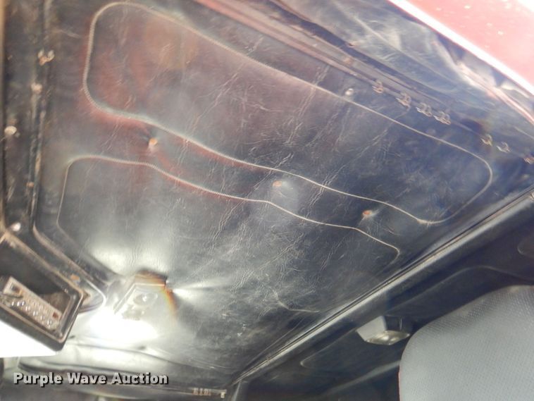 image for item DR1952 1994 Freightliner FLD120  semi truck