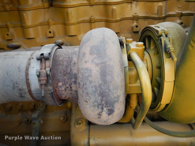 image for item DR1952 1994 Freightliner FLD120  semi truck