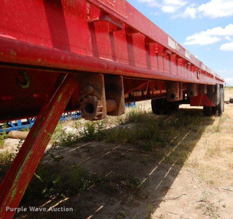 image for item DR1973 2009 ITI SF4510213  flatbed trailer