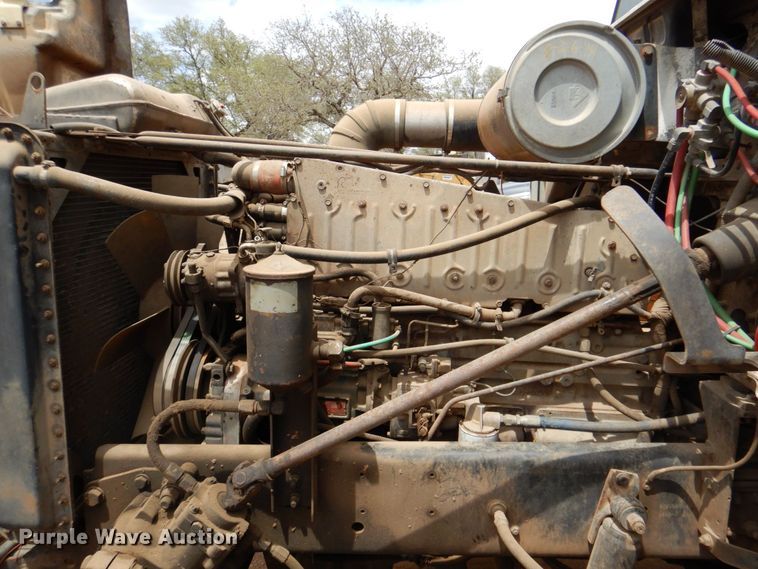 image for item DR1978 1991 Freightliner FLD  semi truck