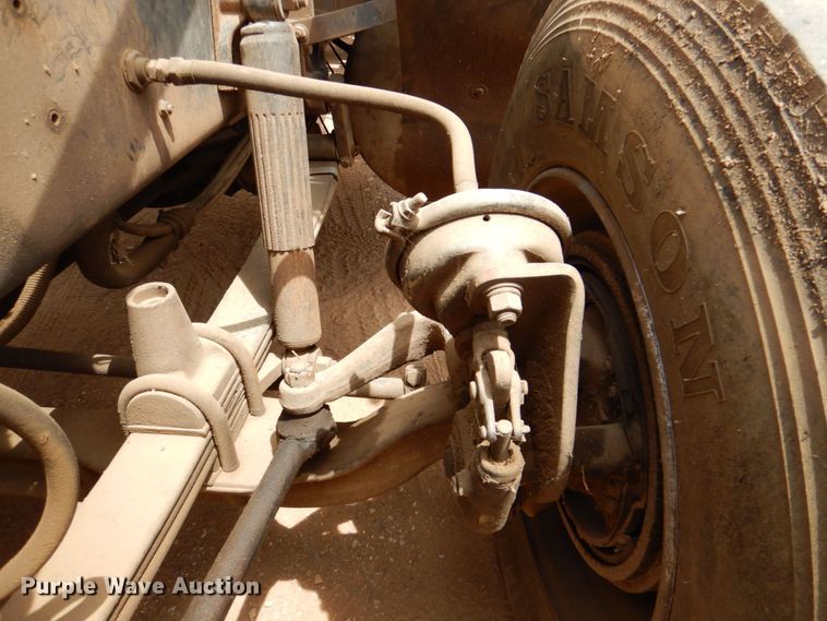 image for item DR1978 1991 Freightliner FLD  semi truck