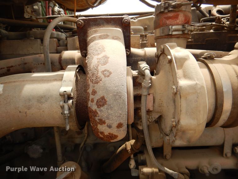 image for item DR1978 1991 Freightliner FLD  semi truck