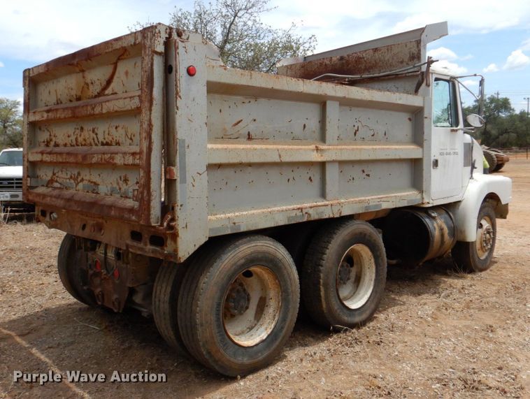image for item DR1981 1994 White GMC  dump truck
