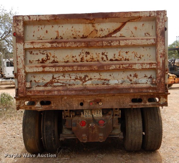 image for item DR1981 1994 White GMC  dump truck
